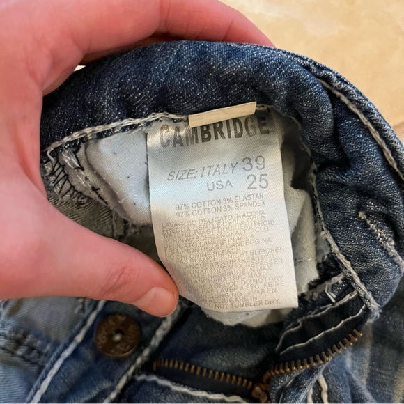 Very Distressed Low Rise Jeans - Picture 4 of 4